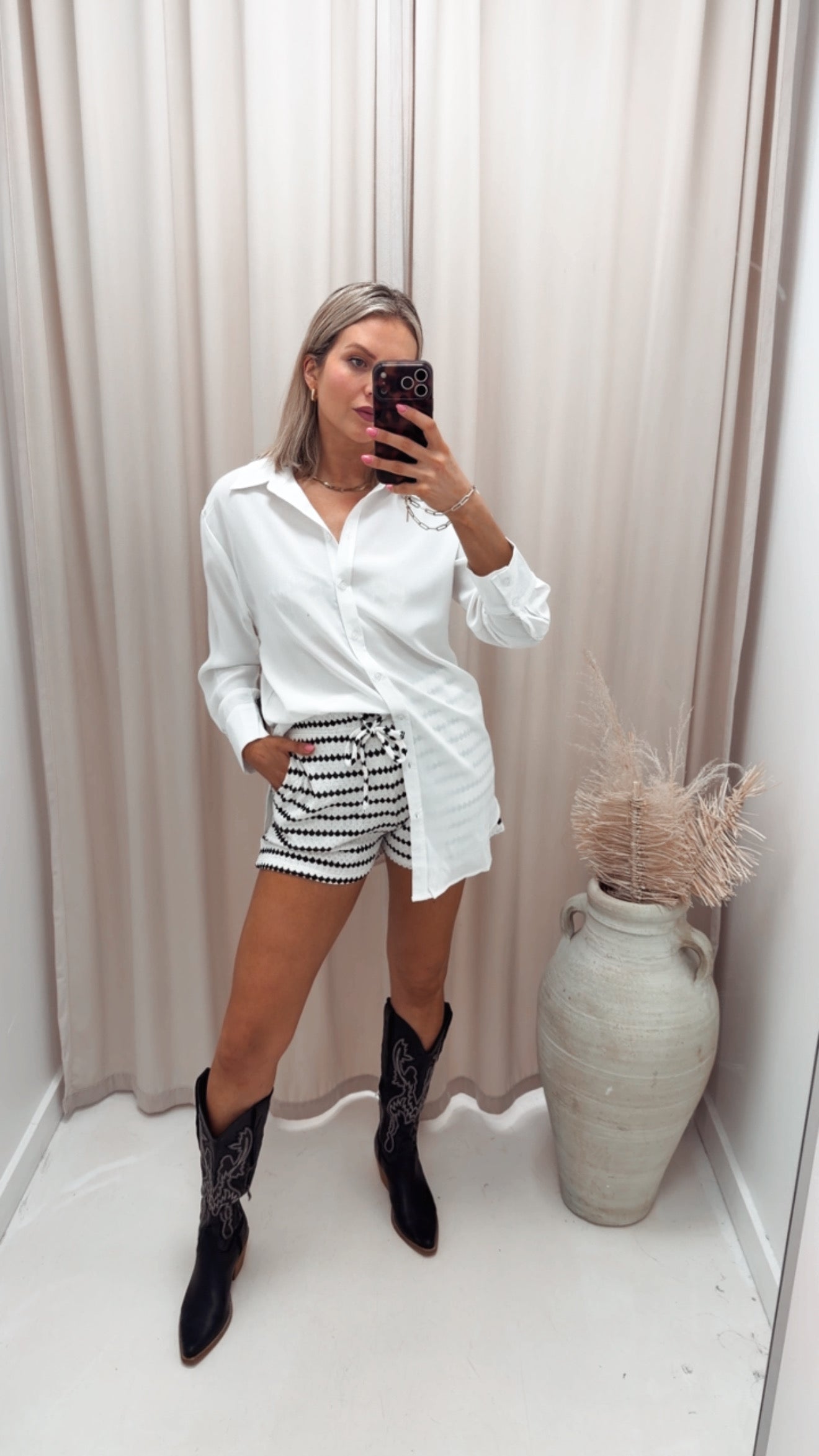 EVA CROCHET STRIPED SHORT | ONLY (WHITE)