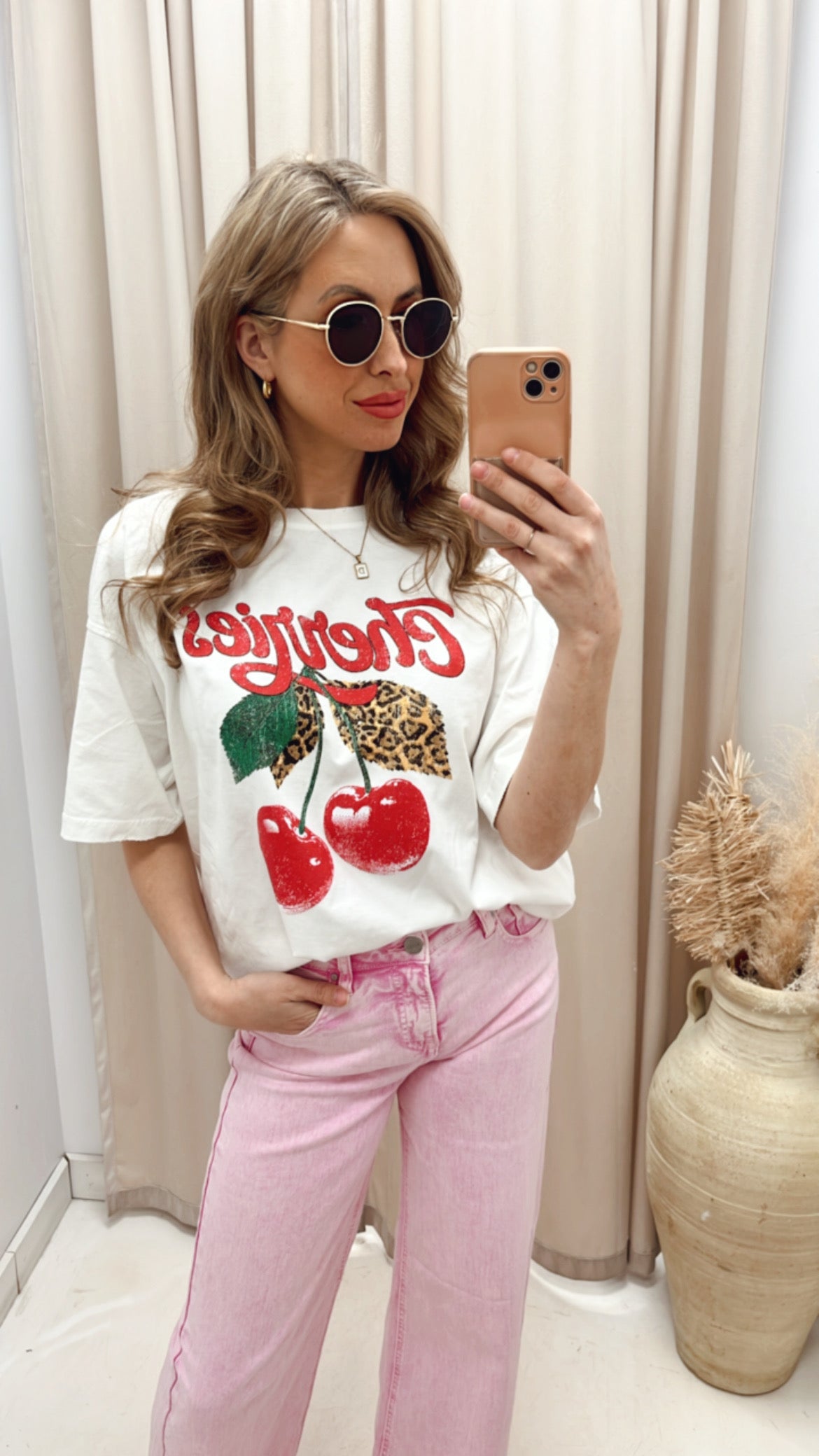 NEW CHERRY GRAPHIC T-SHIRT (WHITE/RED)