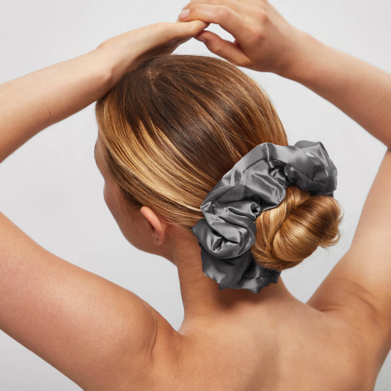 SATIN SLEEP PILLOW SCRUNCHIES | KITSCH