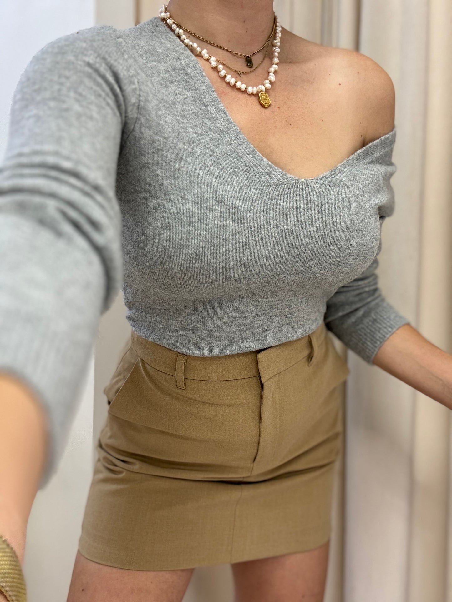 NEW HARLOW SWEATER (GREY)