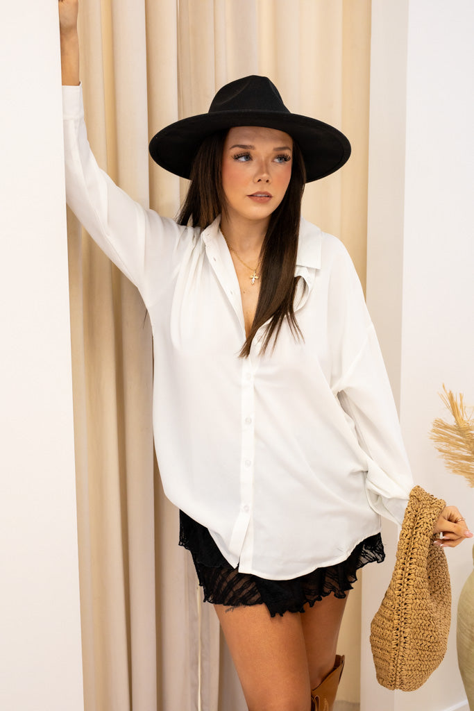 PERFECT WHITE BUTTON UP BLOUSE
