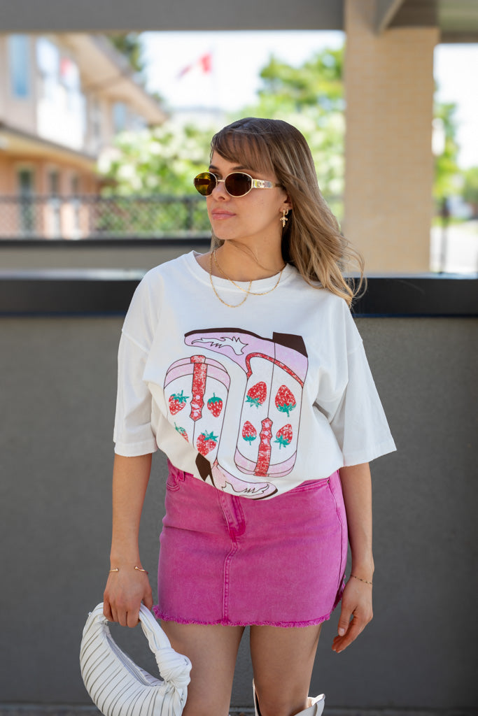 NEW COWBOY BOOT GRAPHIC T-SHIRT (WHITE)
