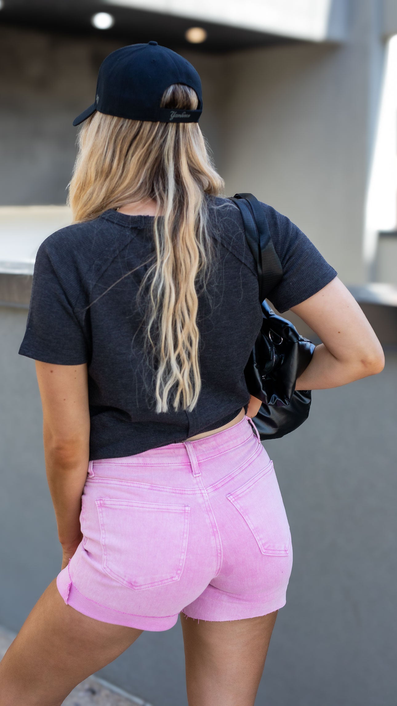 WILLOW DISTRESSED DENIM SHORTS (PINK)