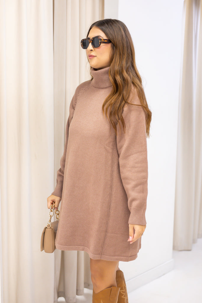 NEW KAYLEE LUXURY KNIT TURTLENECK SWEATER DRESS (LATTE)