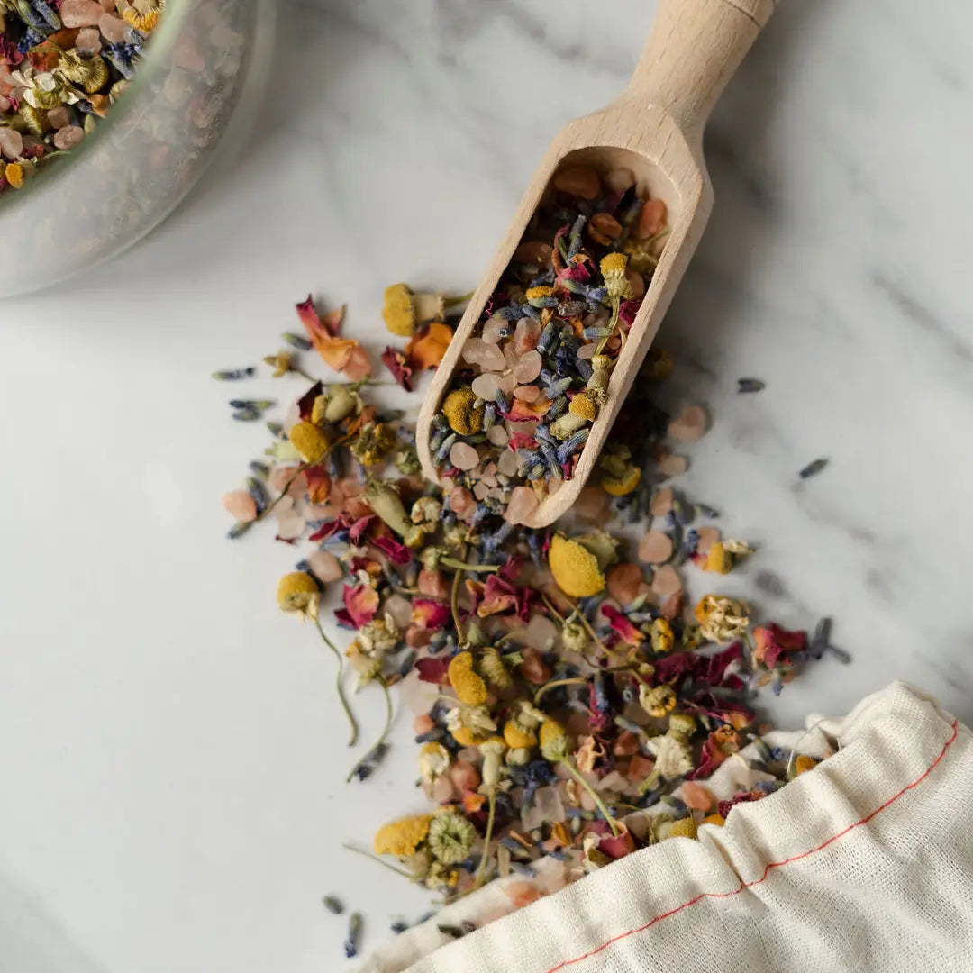 NEW Super Tonics Cookbook (Smoothies, tonics, teas)