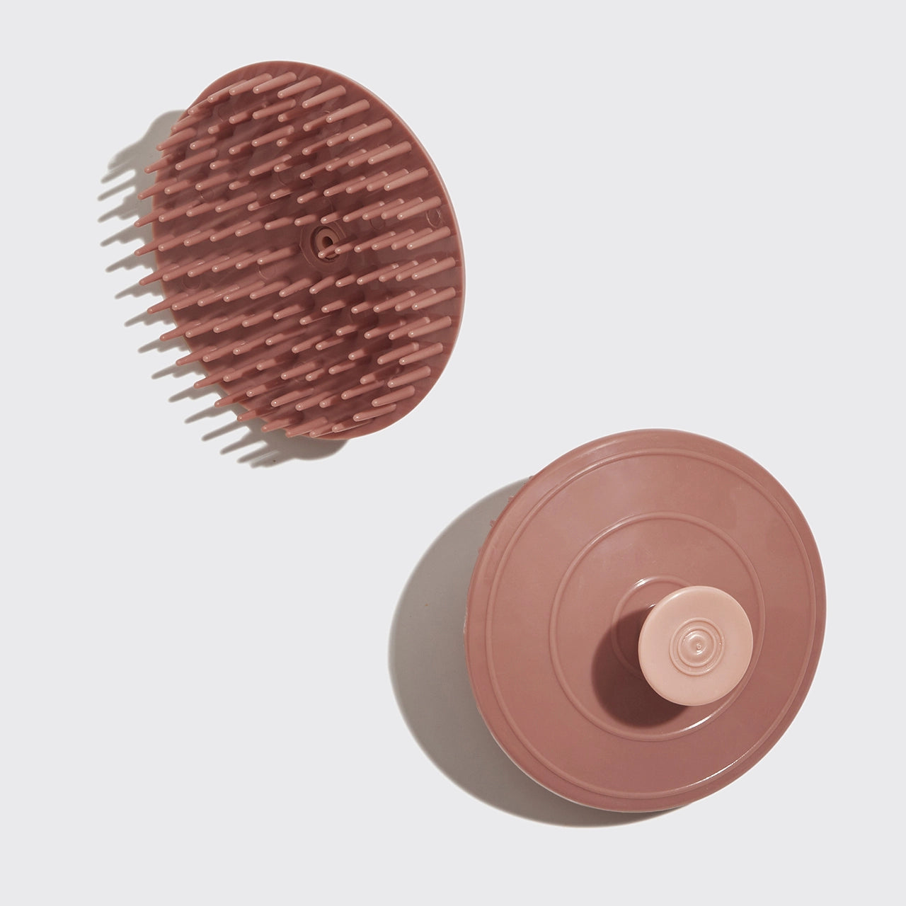NEW SHAMPOO BRUSH & SCALP EXFOLIATING | KITSCH