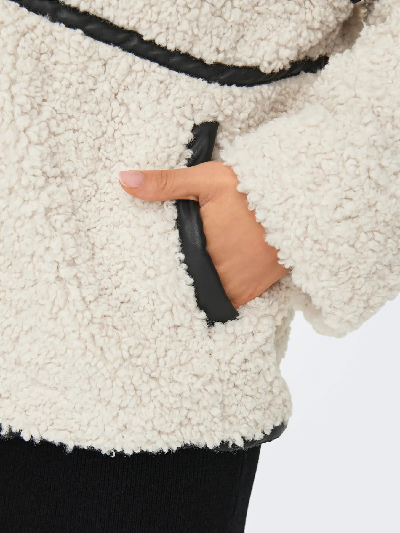 PARIS TEDDY JACKET (ONLY)