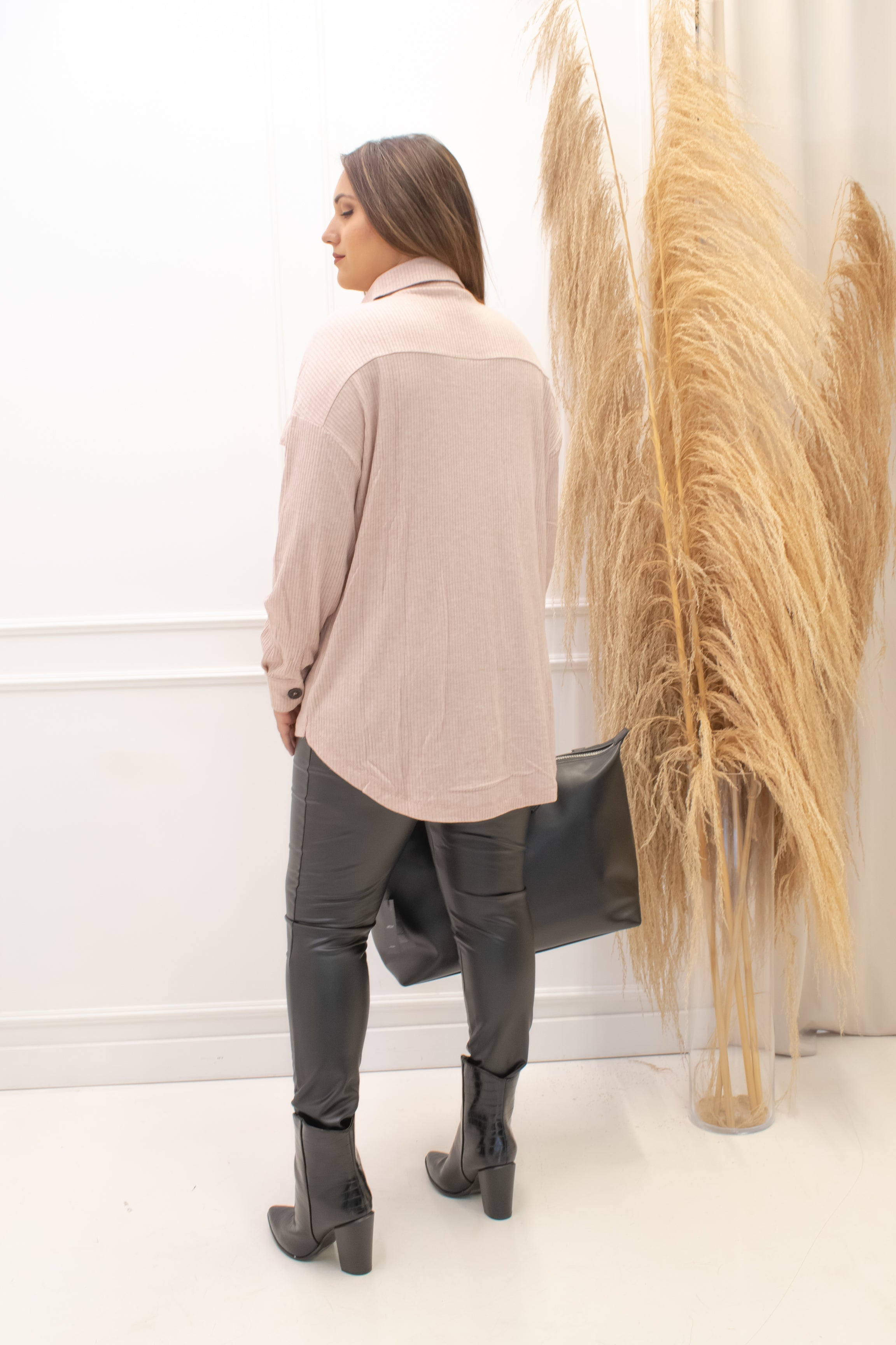 NEW BREE BUTTON UP SHIRT (HEATHERED BLUSH)