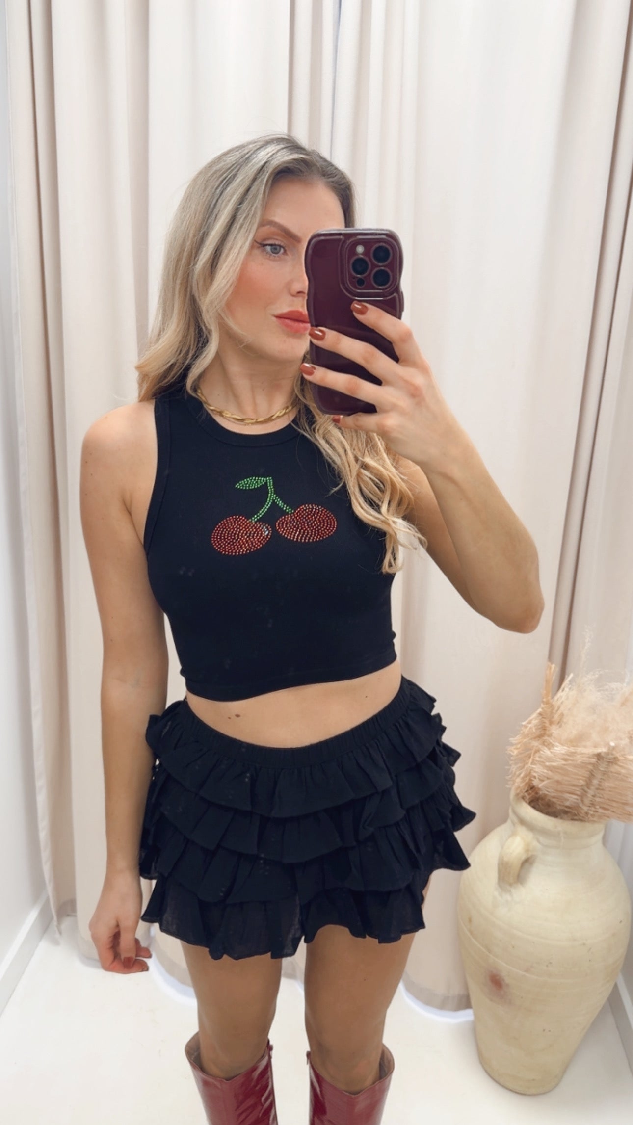 CHERRY RIBBED CROP TOP (BLACK)