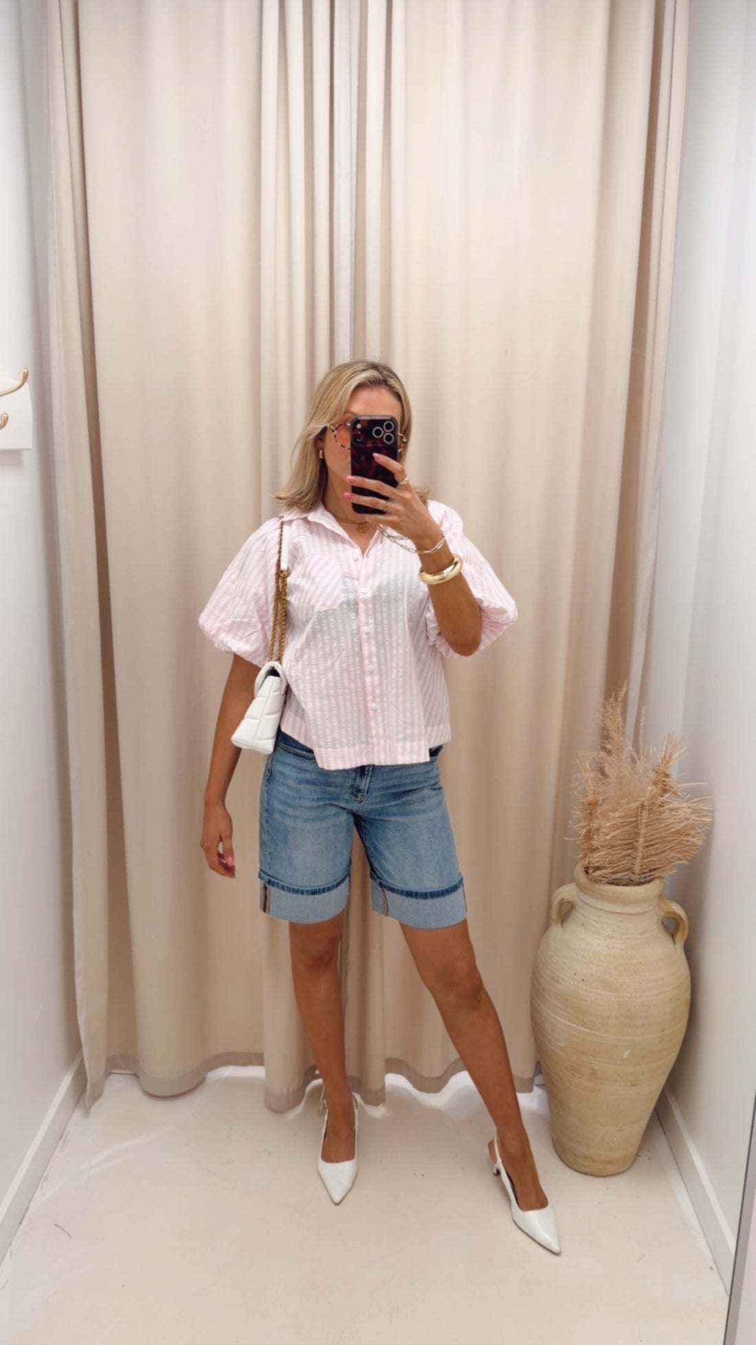 CURVY SIZE HIGH RISE MID LENGTH CUFFED SHORTS