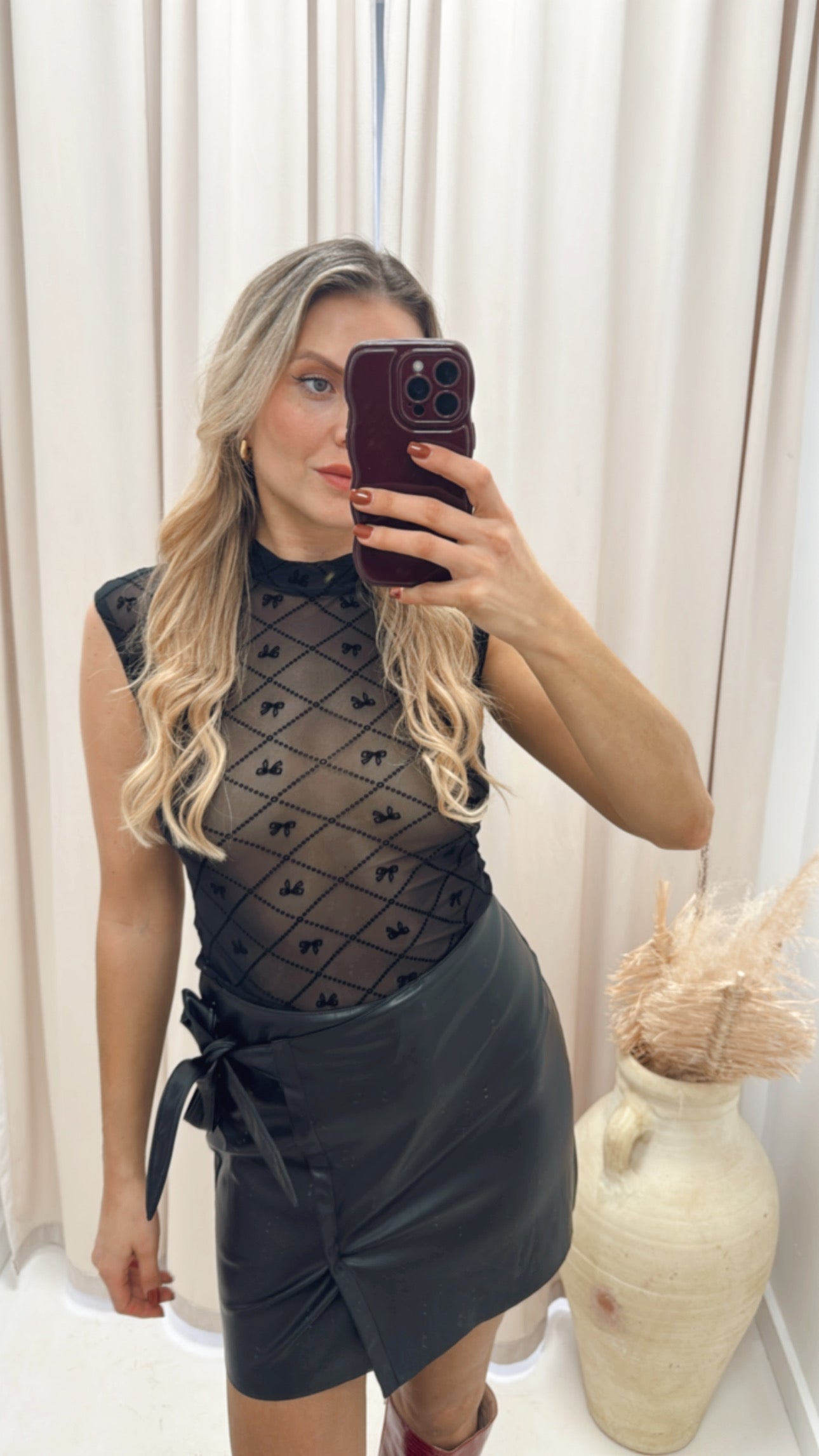 MOCK NECK SHEER TOP (BLACK)