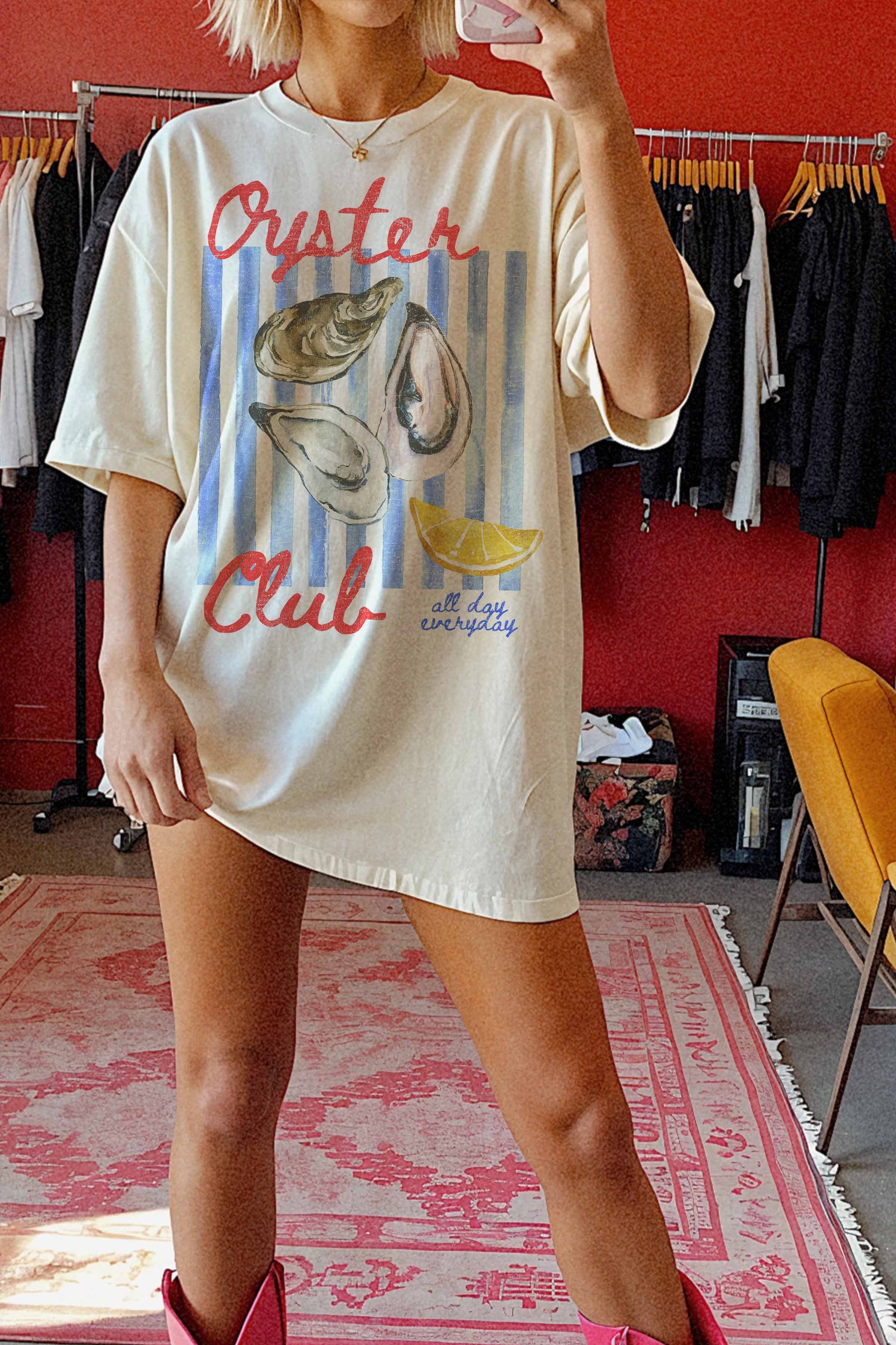 OYESTER CLUB OVERSIZED GRAPHIC T-SHIRT (IVORY)