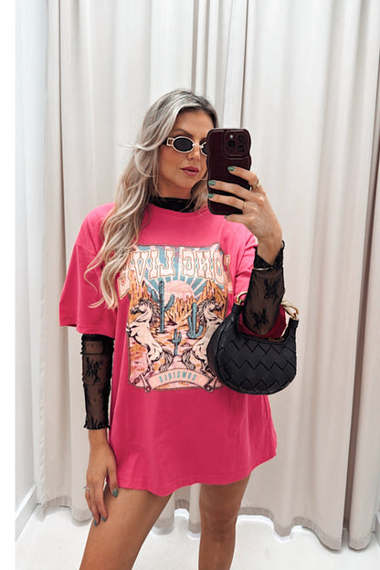 LONG LIVE COWGIRLS VINTAGE GRAPHIC T-SHIRT (FUCHSIA)