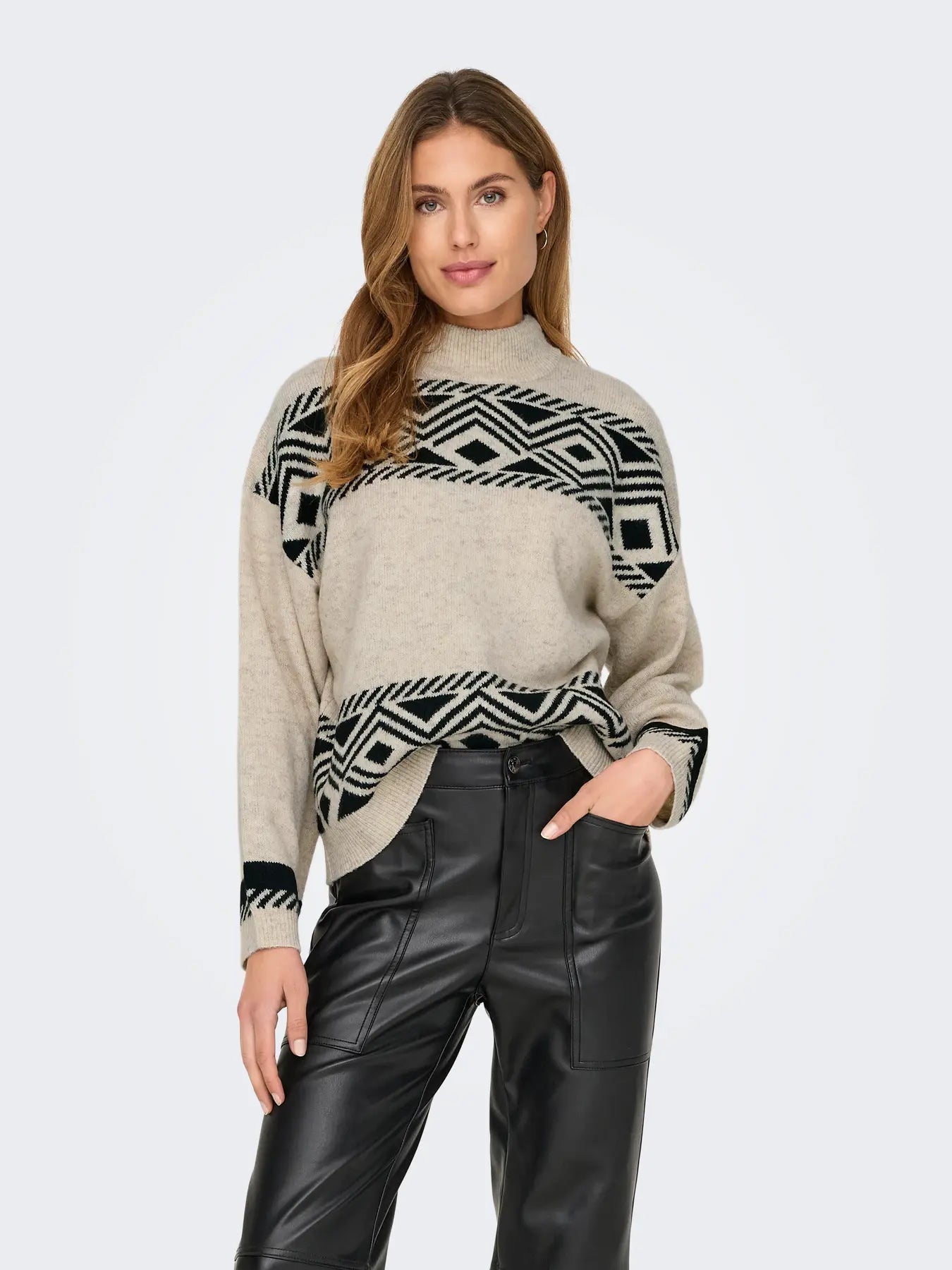 VICTORIA SWEATER | ONLY