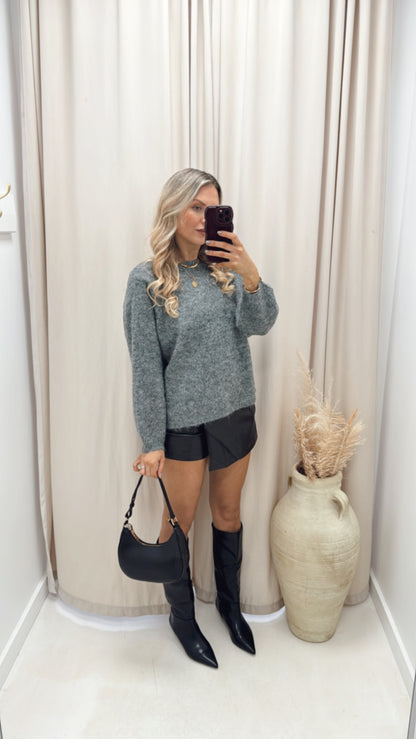 SUTTON L/S OPEN BACK TIE KNIT SWEATER | NOISY MAY