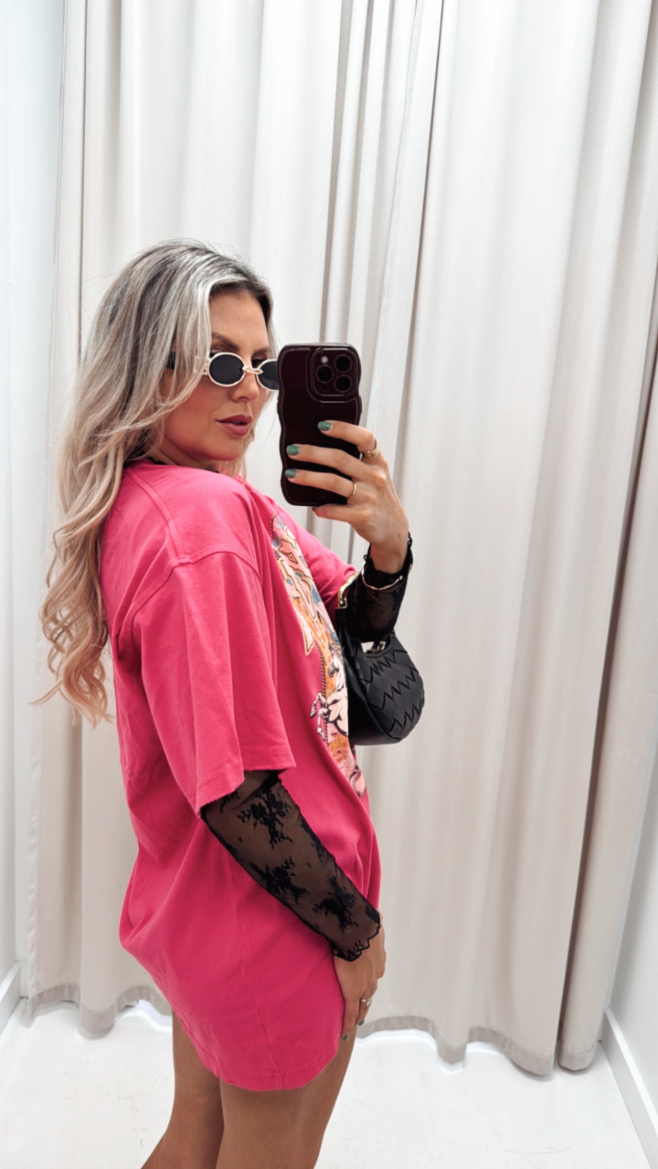 LONG LIVE COWGIRLS VINTAGE GRAPHIC T-SHIRT (FUCHSIA)