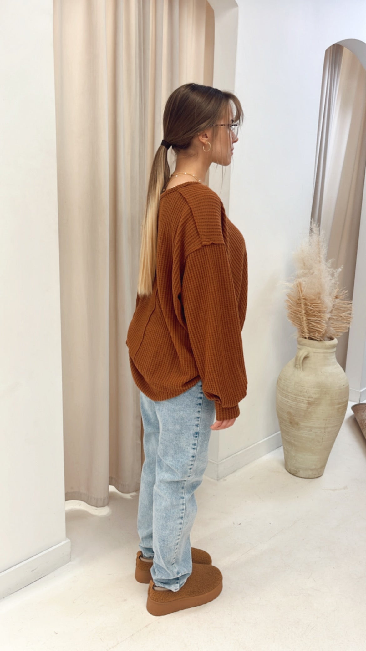 NEW KORI WAFFLE SWEATER (RUST)