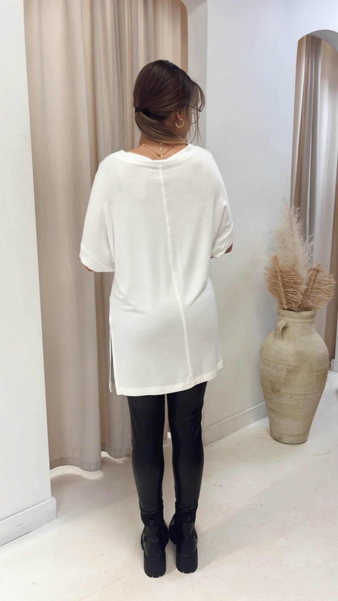 NEW TORI OVERSIZED T-SHIRT (WHITE)