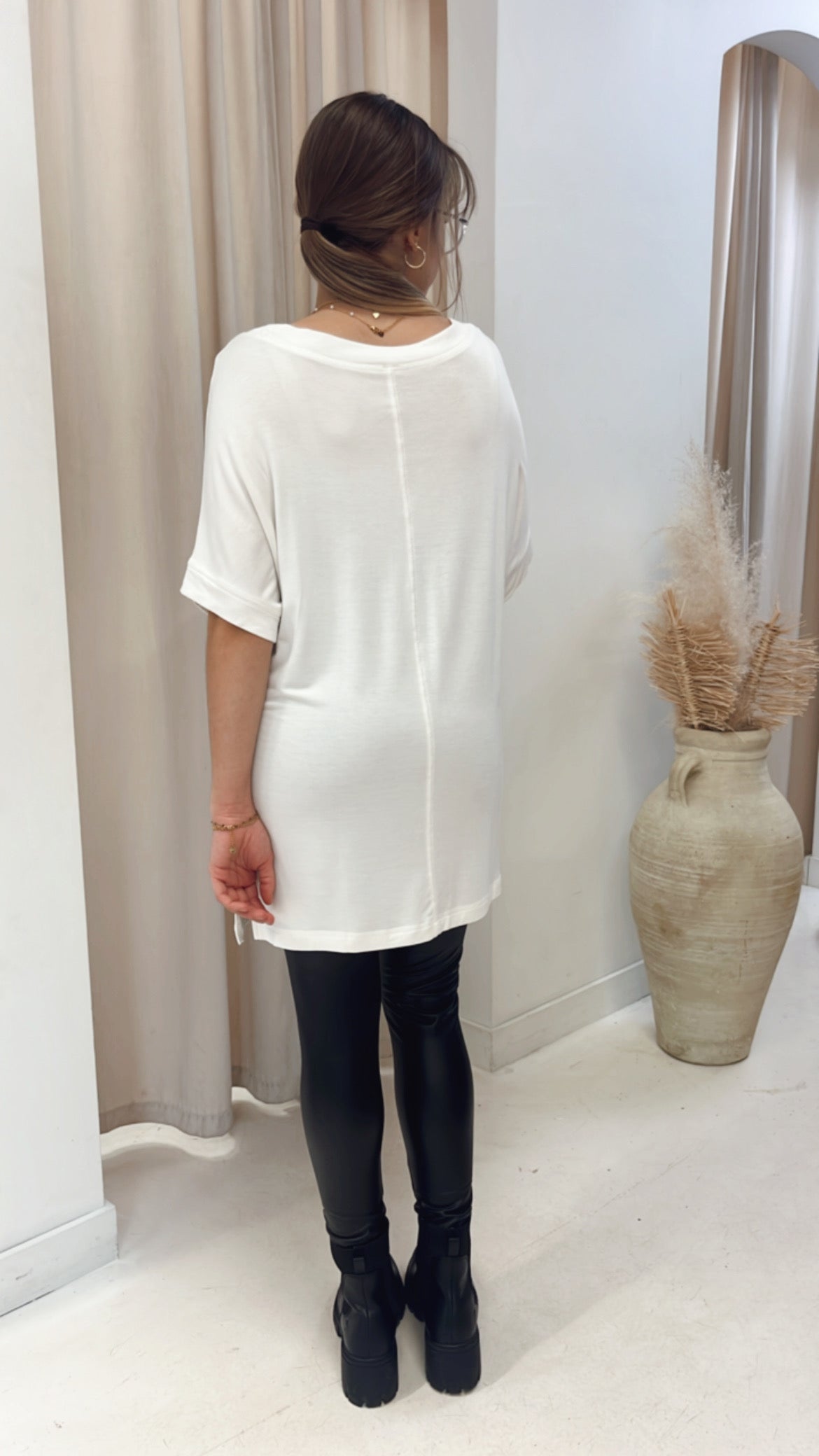 NEW TORI OVERSIZED T-SHIRT (WHITE)