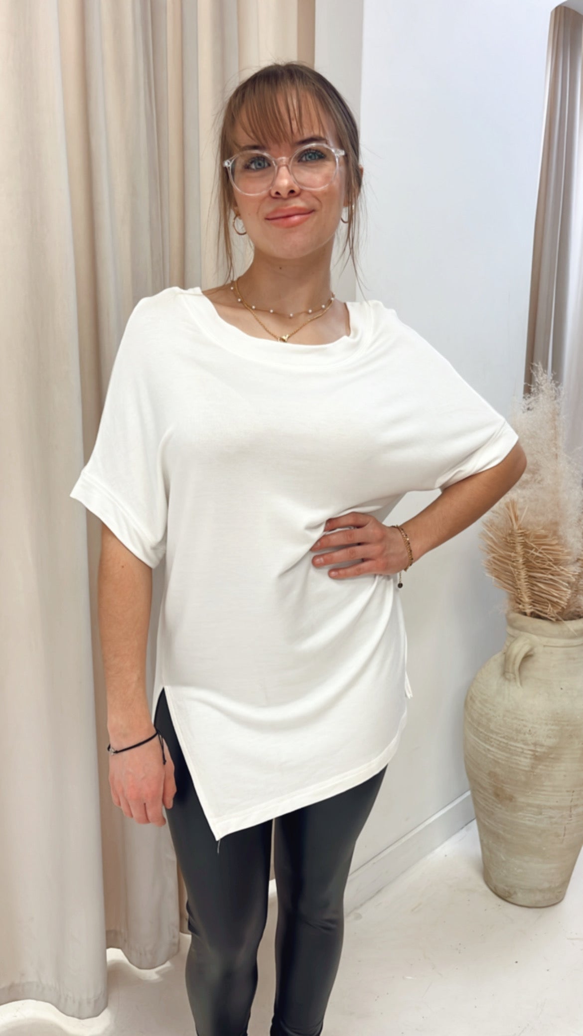 NEW TORI OVERSIZED T-SHIRT (WHITE)