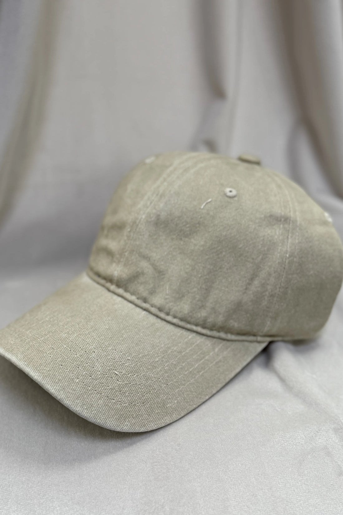 NEW VINTAGE WASHED BASEBALL CAP (TAN)