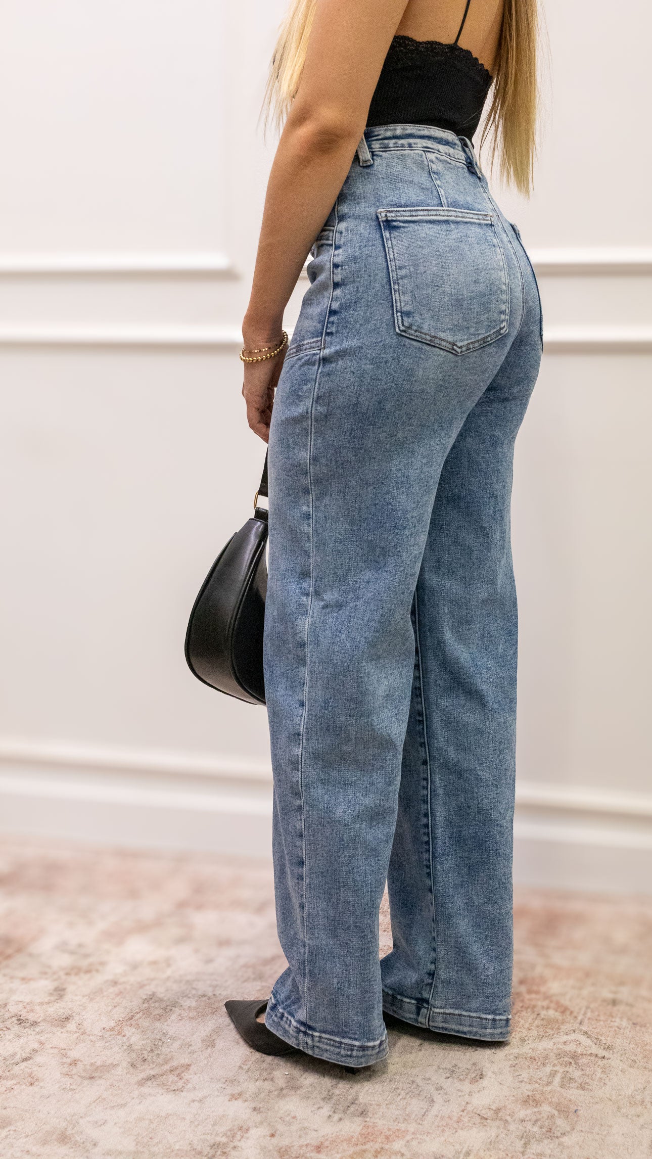 TOMMY STRAIGHT LEG MID RISE JEAN (RISEN)