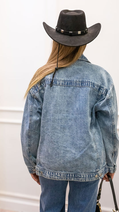 AMANDA OVERSIZED DENIM SHACKET- LIGHT (RISEN)