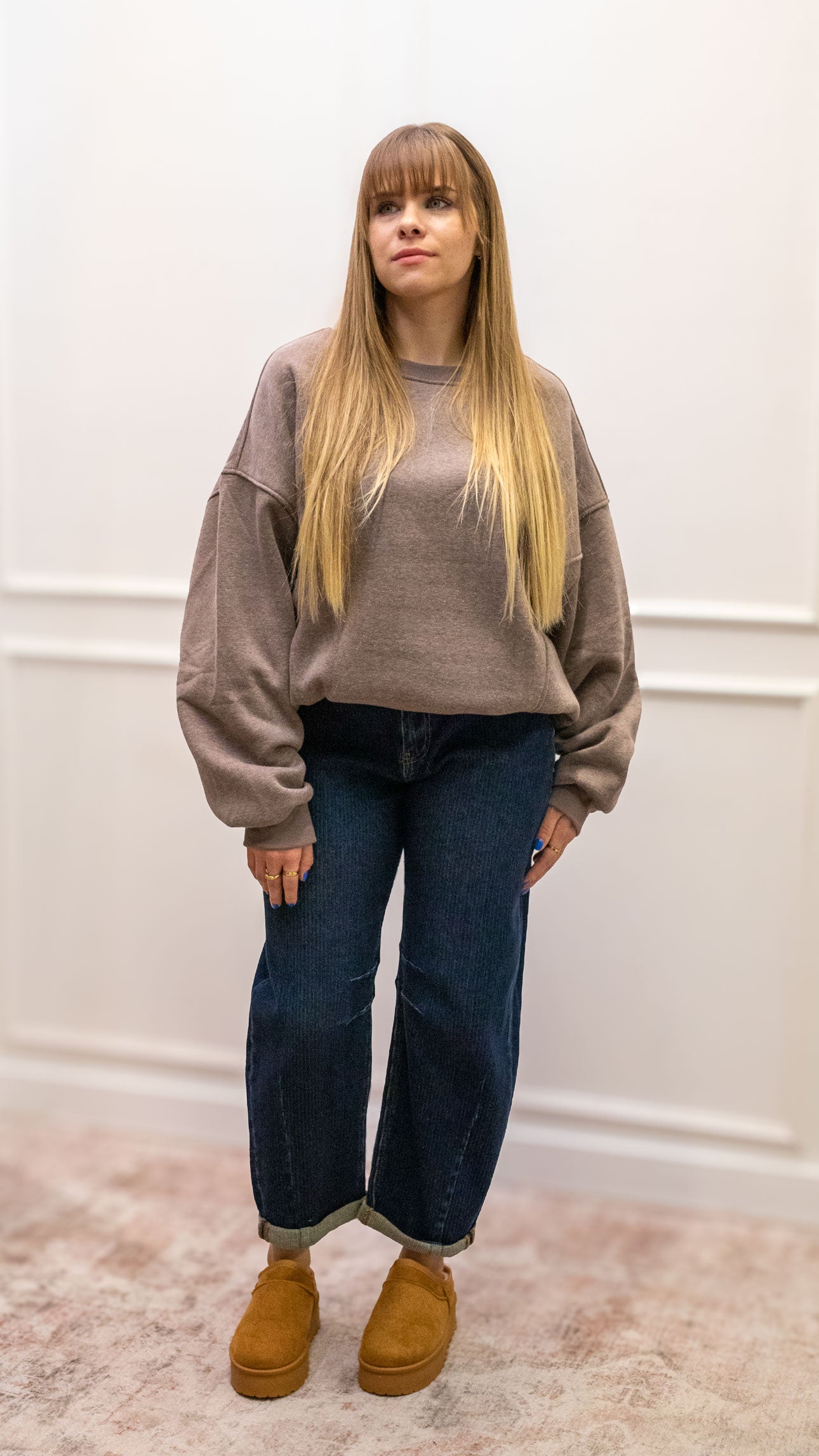 CHELSEA BARRELL JEANS (DARK WASH)