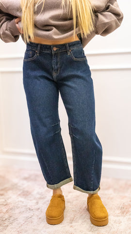 CHELSEA BARRELL JEANS (DARK WASH)