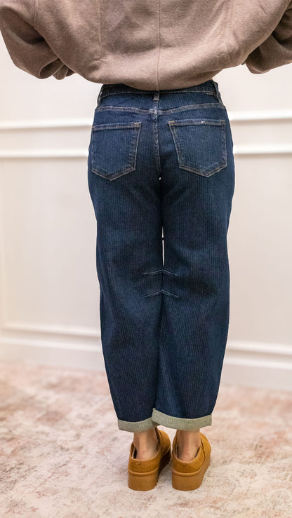 CHELSEA BARRELL JEANS (DARK WASH)