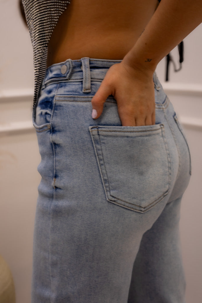 NEW ANDREA HIGH RISE WIDE LEG ADJUSTABLE WAIST JEANS (LIGHT)