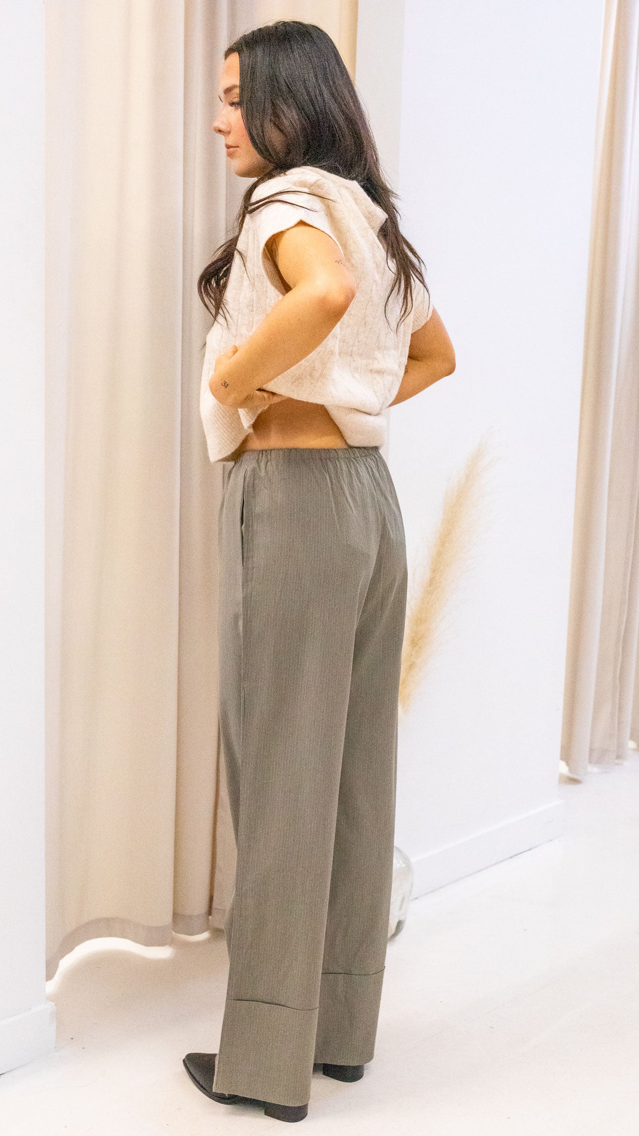 WIDE CUFF PINSTRIPE DRAWSTRING PANTS