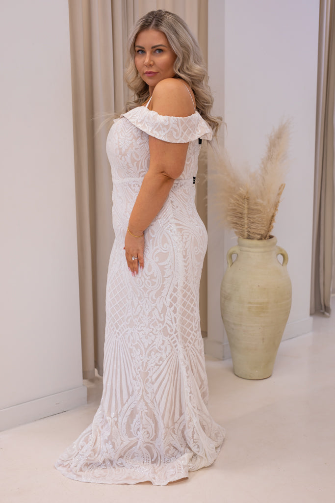 NEW RIKI OFF-SHOULDER SEQUIN MAXI CURVY (WHITE)
