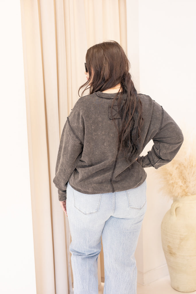 NEW OAKLEE ACID WASHED EXPOSED SEAM SWEATSHIRT (ASH BLACK)