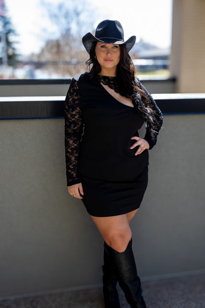 NEW BROOK MINI LACE DRESS (CURVY)