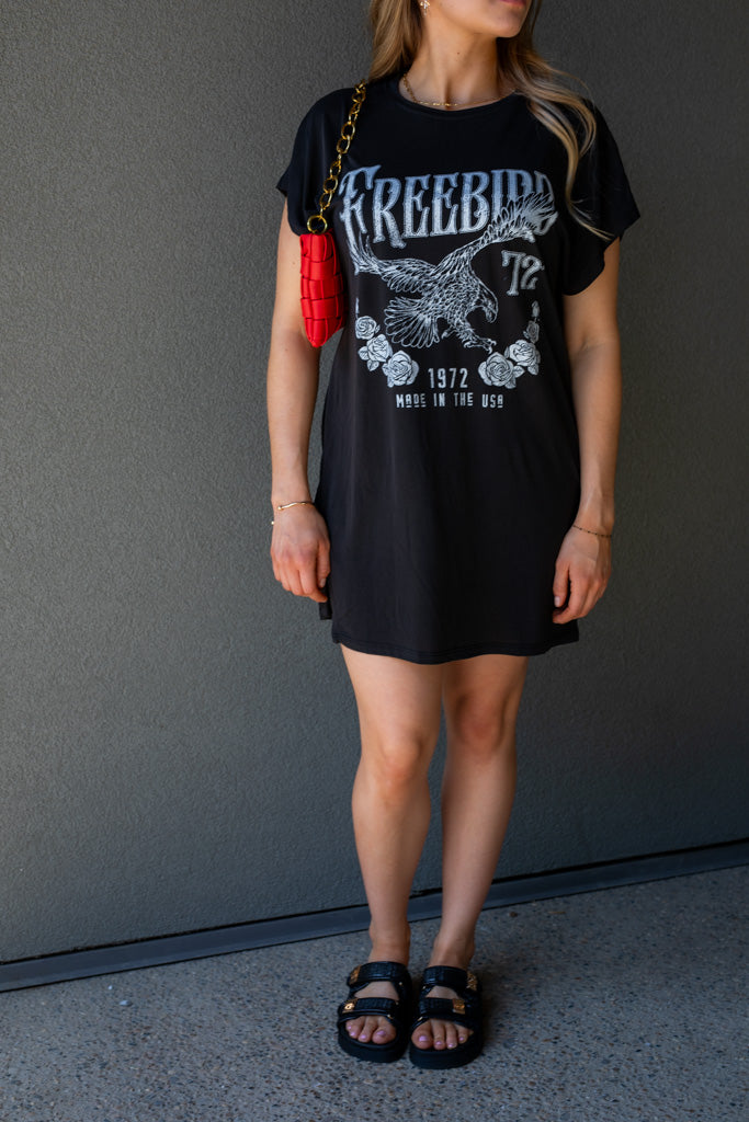 FREEBIRD GRAPHIC T-SHIRT MINI DRESS (BLACK)