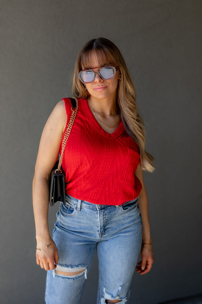 NEW TOVE SLEEVELESS TOP (RED)