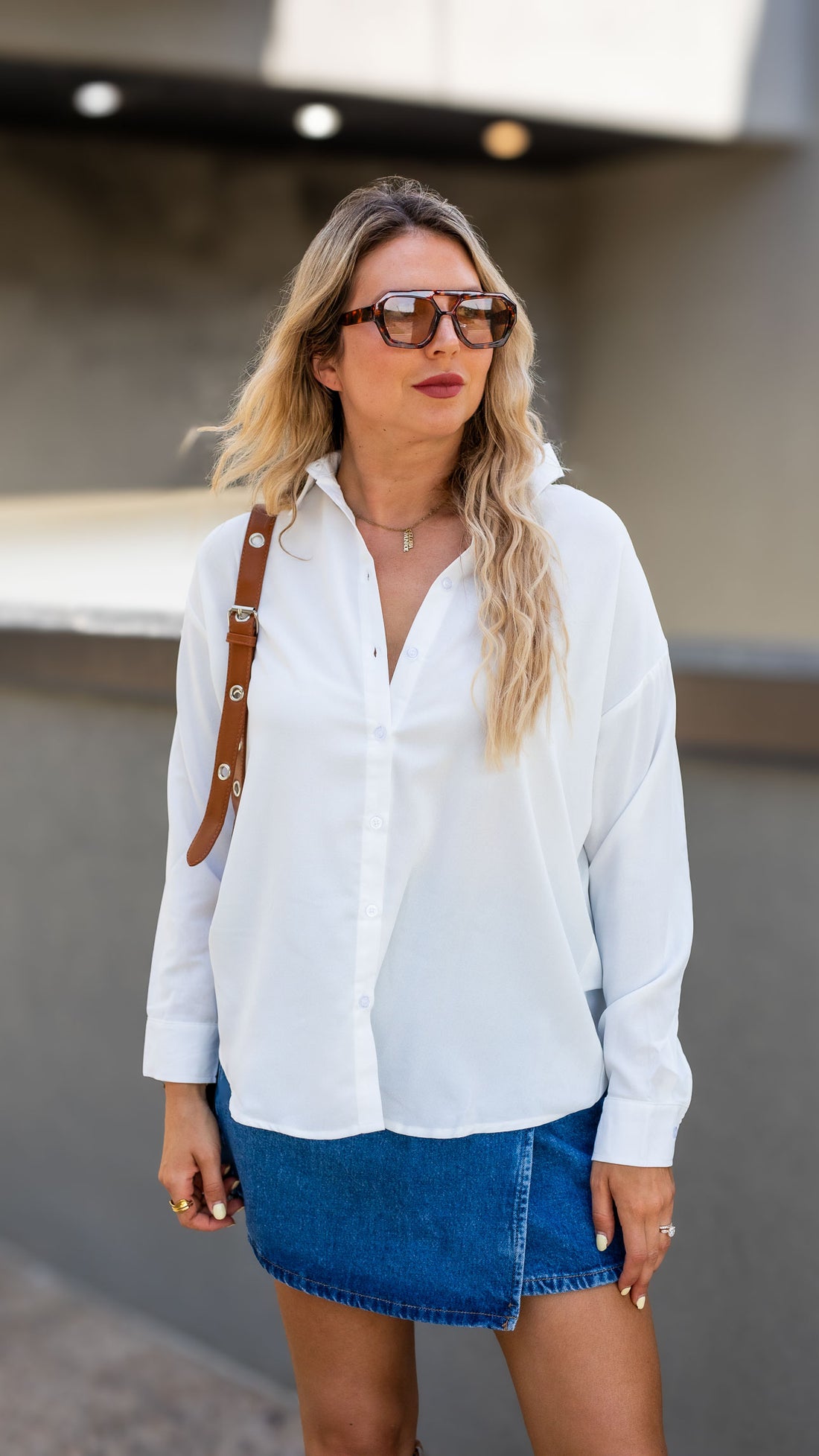 JILLIAN BUTTON UP SHIRT (WHITE)