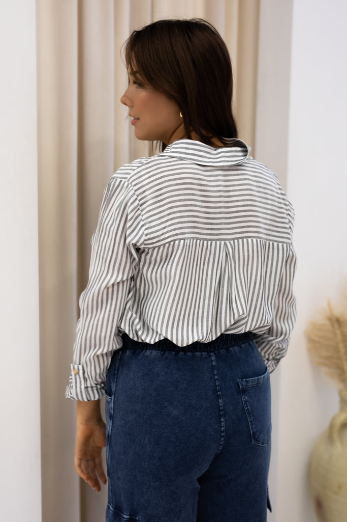 NEW OLIVIA PINSTRIPE BLOUSE (WHITE/GREY)