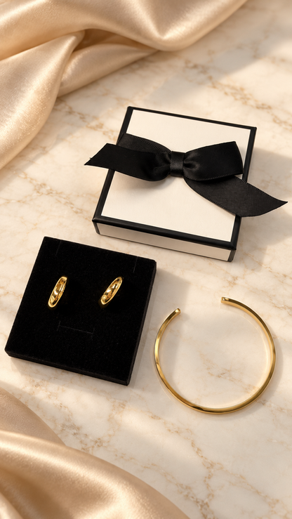 GOLDEN HOLIDAY GIFT SET (CLASSIC BANGLE AND HOOP EARRINGS SET)