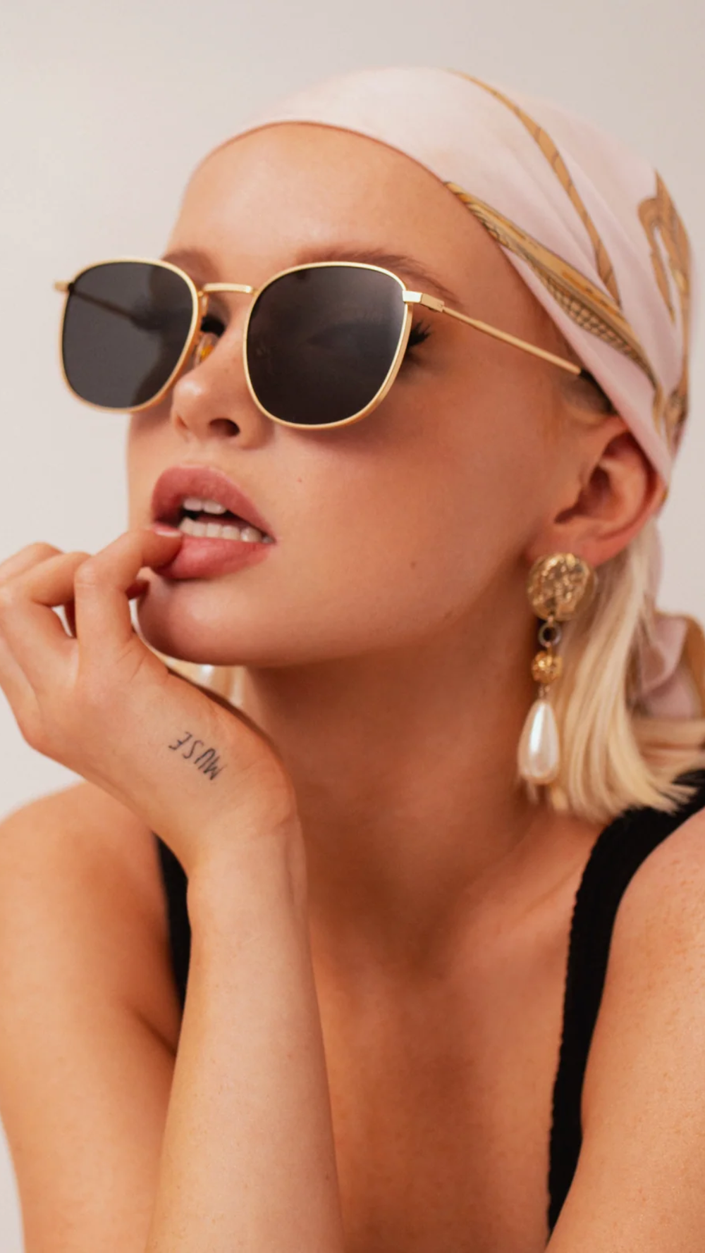 PAYTON SUNGLASSES (BLACK/GOLD) | SHADY LADY