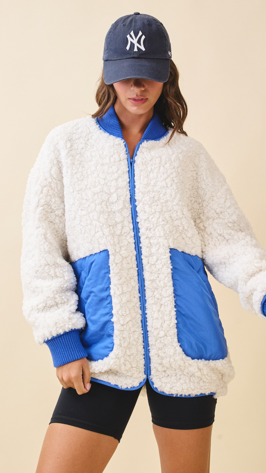 TEXTURED CONTRAST POCKET FLEECE JACKET