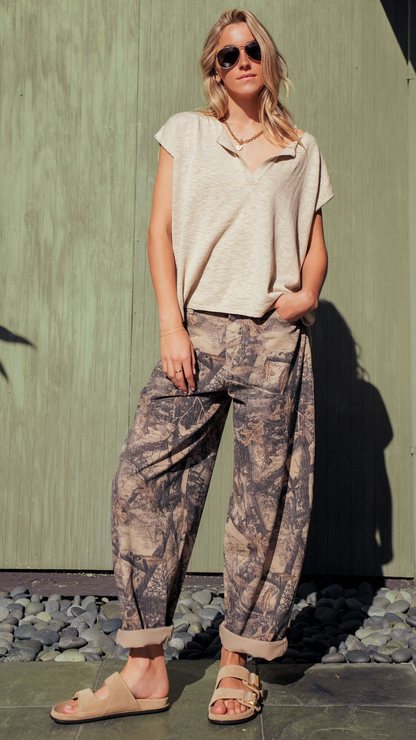 VINTAGE WASHED CAMO LEAF PRINT BARREL PANTS