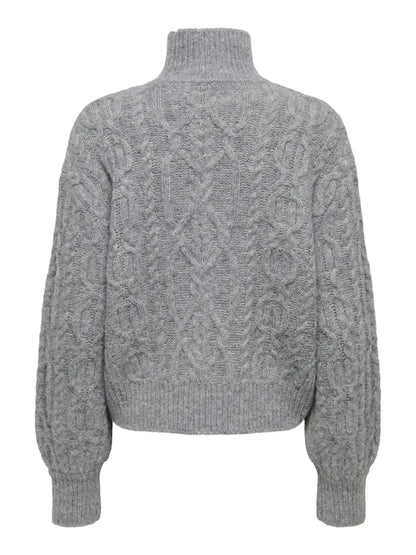 HILDE CABLE KNIT SHORT CABLE (GREY)