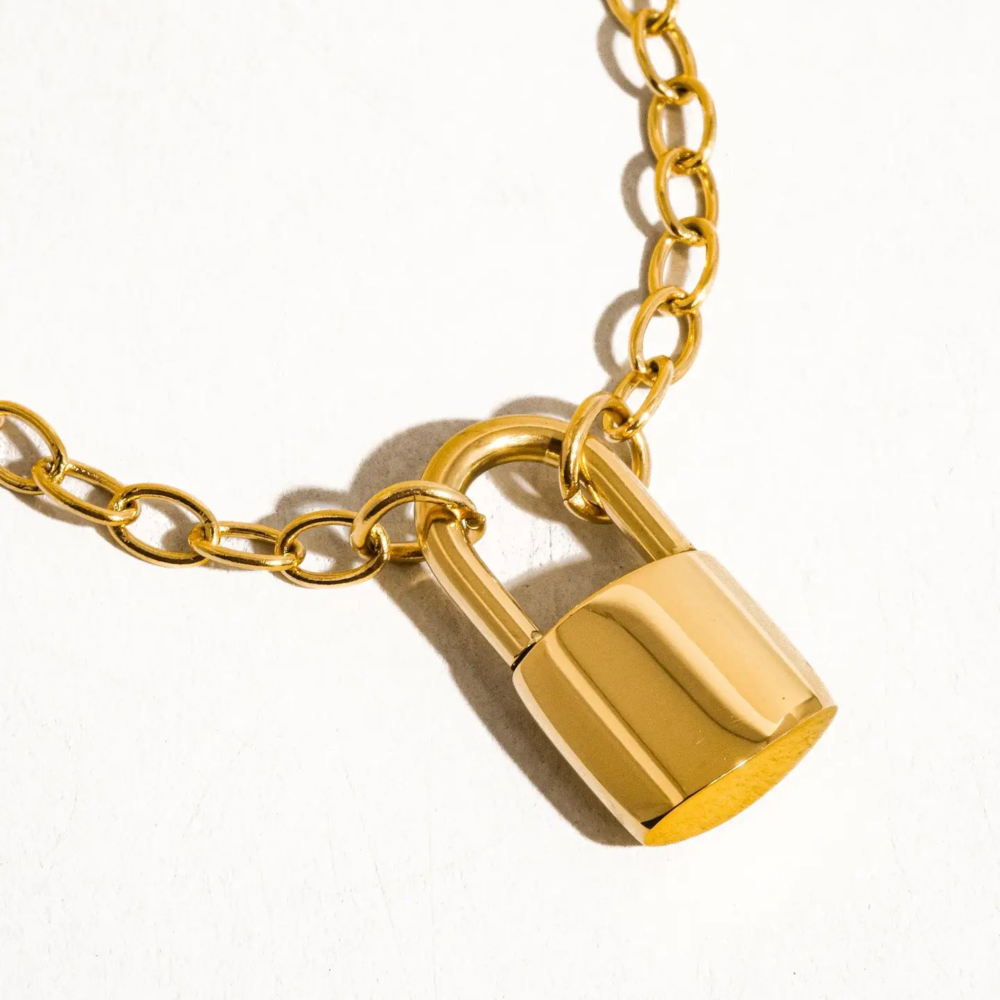 NEW LOCKY 18K NON-TARNISH LOCK CHAIN NECKLACE (PRE-ORDER)