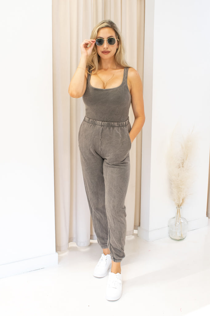 NEW ANGELINA JOGGING SET (ACID WASH)