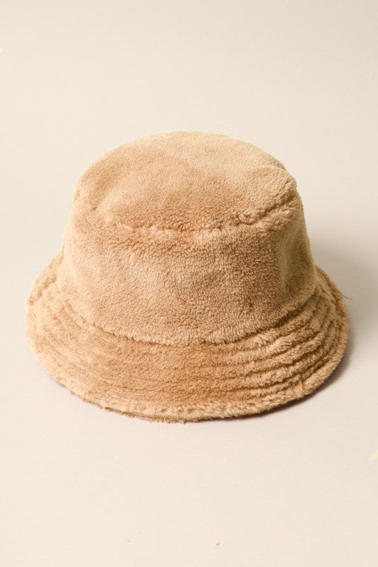 FRANCESCA FUZZY BUCKET HAT (CAMEL)