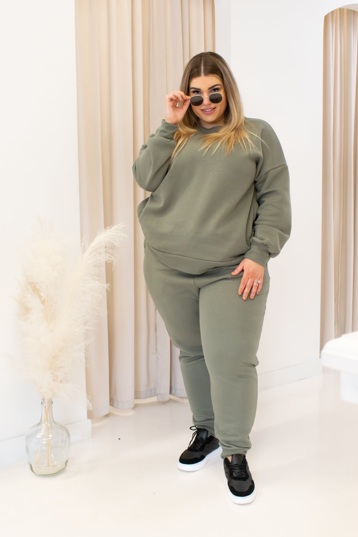 NEW TARA TWO PIECE SWEATSHIRT SET (CURVY) | GREEN