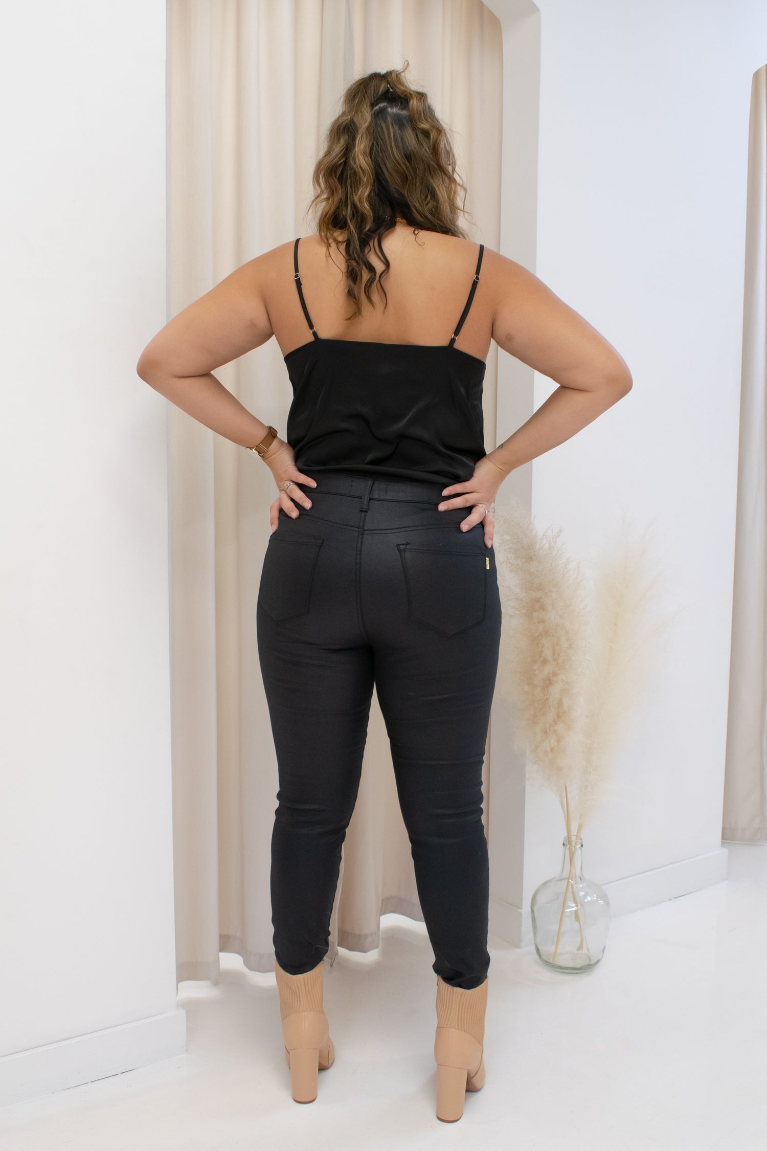 NEW LENNON COATED BLACK SKINNY JEANS