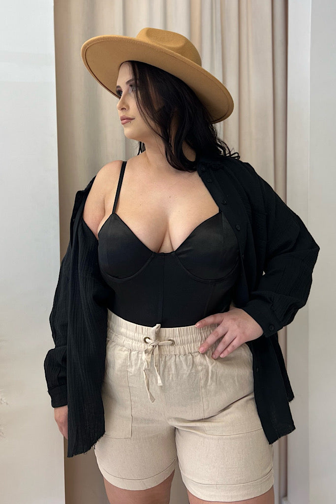 AVA LINEN SHORTS (CURVY) (BEIGE)